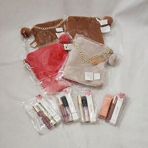 NWT Hello 3am Faux Fur Crossbody with Three Piece Lippy Set